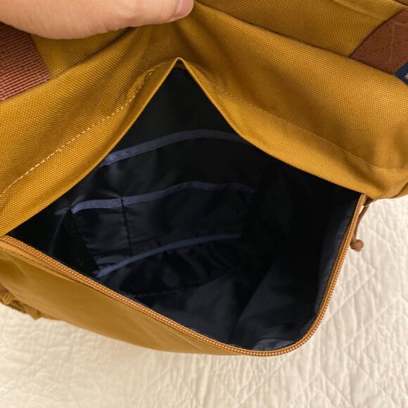 United by Blue 25L Convertible Carryall Fanny Pack Water Bottle Holder Bundle - Picture 7 of 14